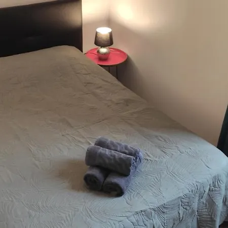 Apartment Au Bord Du Lot Location Cahors